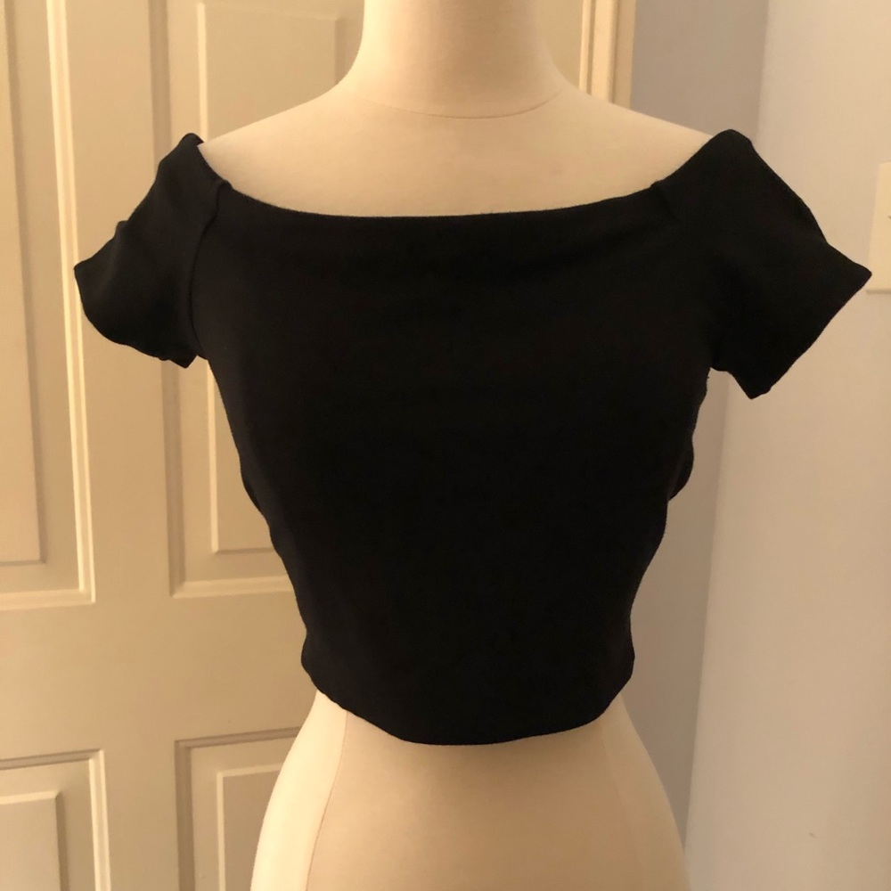 Alice and Olivia crop top